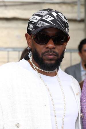 Kendrick Lamar s'approprie l'emblématique collier de perles au défilé Chanel Haute Couture automne-hiver 2023-2024