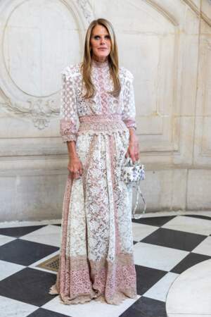 Anna Dello Russo au défilé Dior, collection Couture automne-hiver 2024 lors de la Fashion Week de Paris, le 3 juillet 2023.