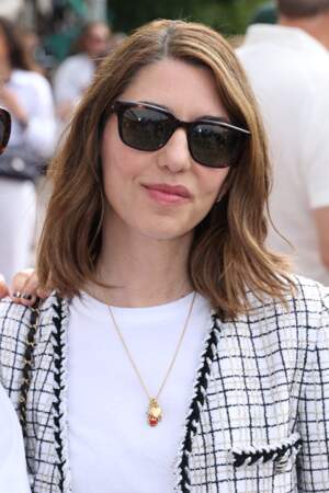 Sofia Coppola s'approprie la veste en tweed emblématique de la maison au défilé Chanel Haute Couture automne-hiver 2023-2024