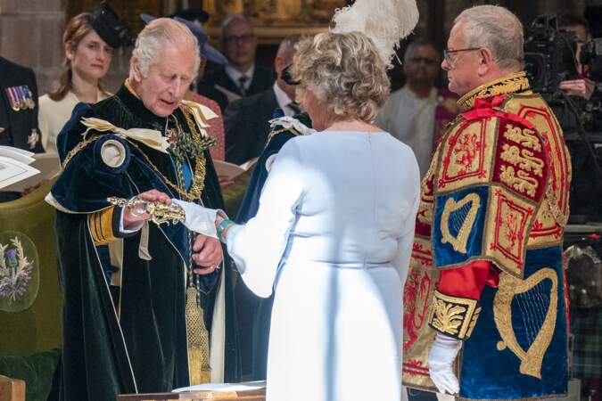 Charles III reçoit les joyaux de la monarchie écossaise, le 5 juillet 2023