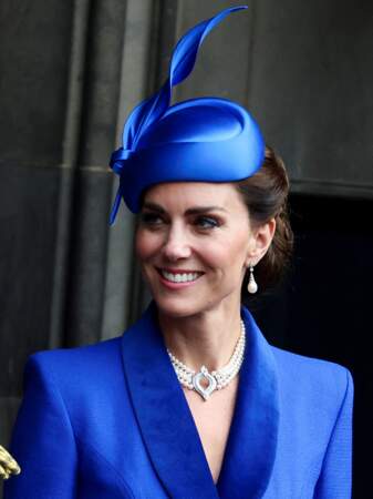 Pour le couronnement de Charles III en Écosse, le 5 juillet 2023, Kate Middleton porte un collier de perles ayant appartenu à la regrettée reine Elizabeth II