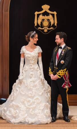 Deuxième robe de mariée pour la princesse Rajwa al Saif, le 1er juin 2023. Il s'agit d'une version unique et personnalisée d'un modèle Alta Moda de la maison Dolce & Gabbana
