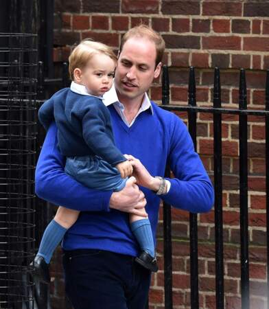 Le prince George et ses chaussettes hautes (2 ans)