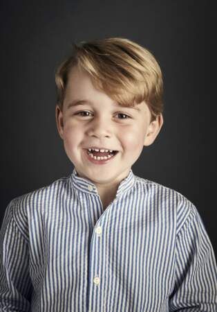 Le prince George en chemise rayée (4 ans)