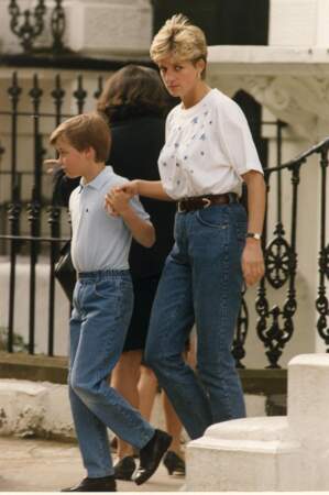 Le prince William en jean 