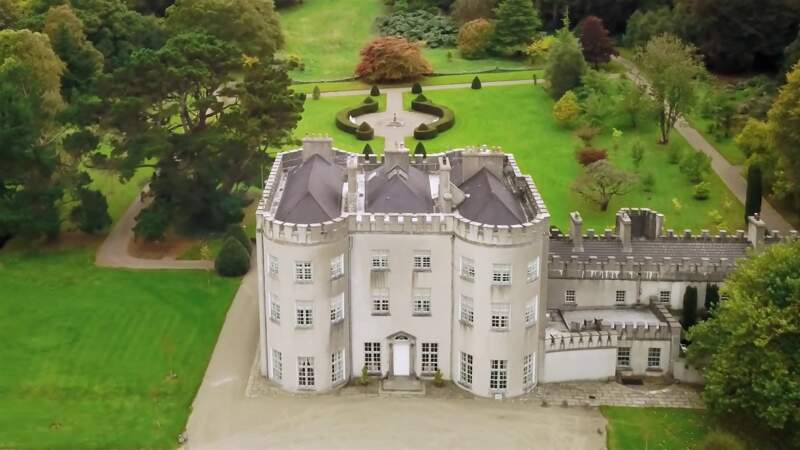 Dominic West et sa femme Catherine FitzGerald sont les propriétaires d'un château en Irlande depuis 2015.