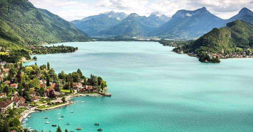 Le lac d’Annecy (79 770 requêtes)