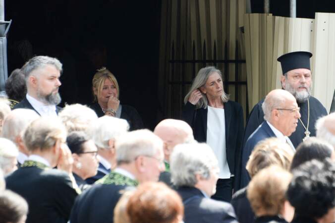 Marina et sa soeur Nathalie Carrère d'Encausse ont rendu un dernier hommage à leur mère Hélène Carrère d'Encausse en l'église Saint-Germain-des-Près à Paris, le 11 août 2023