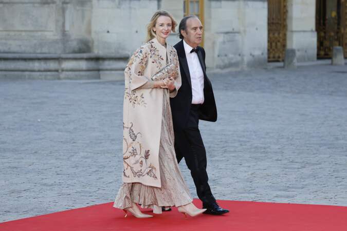 Xavier Niel et sa compagne Delphine Arnault arrivent au dîner d'État organisé à Versailles en l'honneur du roi Charles III et Camilla, ce mercredi 20 septembre 2023
