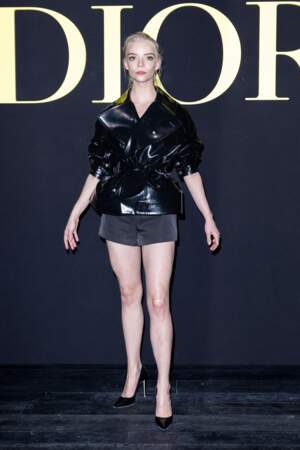 Anya Taylor-Joy sur le photocall du défilé Christian Dior Printemps/Été 2024 lors de la Fashion Week de Paris 