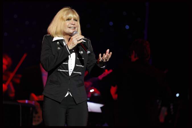 Seda Aznavour a chanté à l'Olympia pour l'Arménie, à Paris, en septembre 2011.
