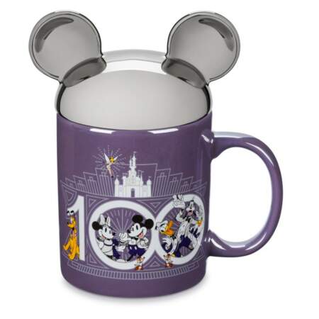 Disneyland Resort Mug avec couvercle Mickey et ses Amis Disney100 Celebration, 24€ dans les boutiques du parc Disneyland Paris et sur shopdisney.fr