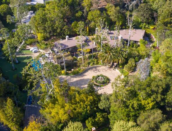 Exclusif - Jennifer Lopez a vendu sa maison de Bel-Air pour un peu moins de 34 millions de dollars