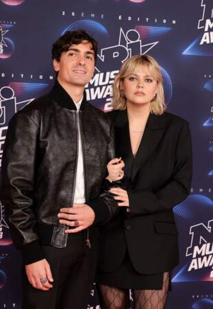 Florian Rossi et sa compagne Louane Emera au photocall de la 25ème cérémonie des "NRJ Music Awards (NMA)" au palais des Festivals et des Congrès de Cannes, France, le 10 novembre 2023