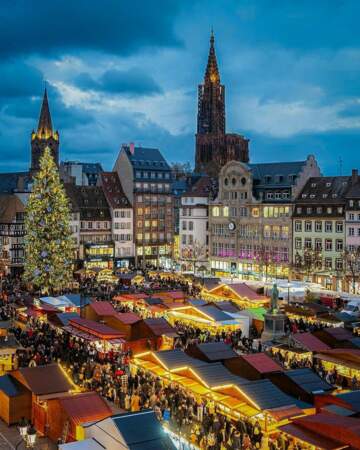 Déambuler dans les allées du marché de Noël de Strasbourg