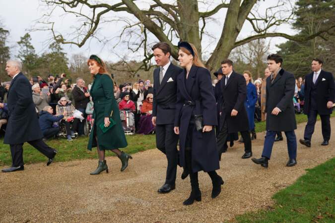 La duchesse d'York, la princesse Beatrice d'York et son époux, le 25 décembre 2023.