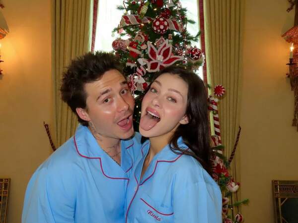 Brooklyn Beckham et son épouse Nicola en pyjama de Noël