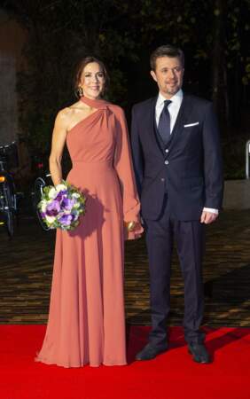 Le prince Frederik de Danemark et la princesse Mary de Danemark lors des Kronprinsparrets Priser Awards à Odense au Danemark