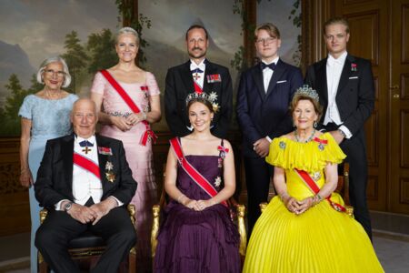 La famille royale danoise au dîner de gala du 18ème anniversaire de la princesse Ingrid Alexandra au Palais d'Oslo