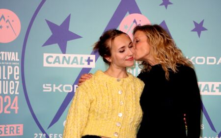 Alexandra Lamy et sa fille Chloé Jouannet lors du 27ème Festival International du Film de Comédie de l'Alpe d'Huez le 17 janvier 2024.