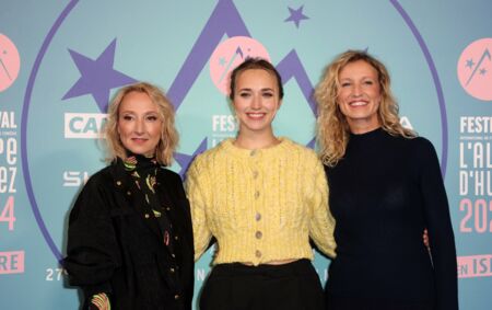 Audrey Lamy, Alexandra Lamy et sa fille Chloé Jouannet lors du 27ème Festival International du Film de Comédie de l'Alpe d'Huez le 17 janvier 2024.
