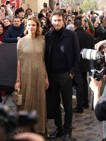 Natalia Vodianova et son mari Antoine Arnault au défilé Haute Couture Printemps/Été 2024 de Dior à Paris, le lundi 22 janvier 2024