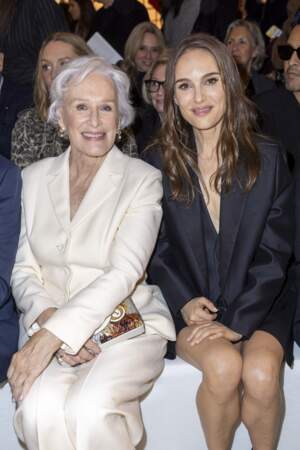 Glenn Close et Natalie Portman au premier rang pour découvrir le défilé Haute Couture Printemps/Été 2024 de Dior, à Paris, le lundi 22 janvier 2024
