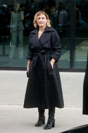 Julie Gayet au défilé Haute-Couture printemps-été 2024 Chanel lors de la fashion week de Paris