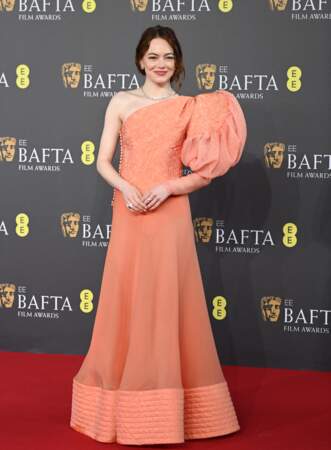 Emma Stone aux BAFTA 2024 au Royal Festival Hall à Londres