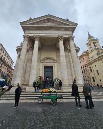 Les funérailles ont eu lieu à la basilique Santa Maria in Montesanto à Rome