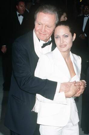 Angelina Jolie est la fille de Jon Voight