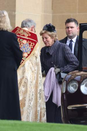 La reine Anne-Marie de Grèce, saluant le doyen de Windsor, le révérend Dr Christopher Cocksworth