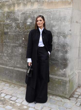 Nadia Fares arrive au défilé Christian Dior mode femme automne / hiver 2024-2025 lors de la Fashion Week de Paris (PFW) au jardin des Tuileries