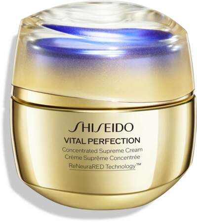 Crème Suprême Concentrée dans la gamme Vital Perfection, Shiseido, 95 € (en exclu chez Marionnaud jusqu’au 4 mars)