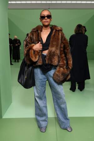 Sophie Wilde au défilé Loewe le 1ᵉʳ mars 2024 lors de la Fashion Week de Paris