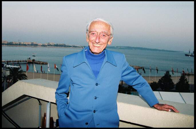 Le documentariste Jacques-Yves Cousteau a reçu, quant à lui, 3 Oscars dans sa vie pour ses documentaires, en 1957, 1960 et 1965. Il ne s'est en revanche jamais montré lors des trois cérémonies.