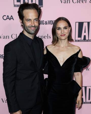 Natalie Portman et Benjamin Millepied au photocall de la soirée "L.A. Dance Project 2021 Gala" à Los Angeles, le 17 octobre 2021