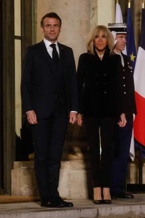 Le président Emmanuel Macron et Brigitte Macron accueillent Gitanas, Nauseda au palais de l'Elysée 