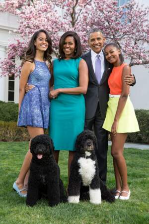 Michelle Obama, entourée de son époux, Barak Obama, et leurs deux filles Malia et Sasha