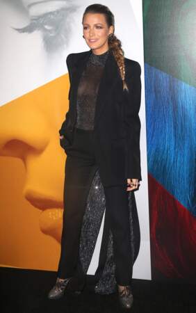 Blake Lively de nouveau dans un costume power dressing griffé Givenchy pour la première du thriller de Paul Feig, en septembre 2018 à New York