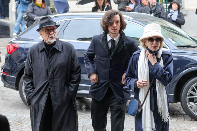 Jean-Louis Livi et sa femme Caroline Silhol aux obsèques de Frédéric Mitterrand, en l'Église Saint-Thomas-d’Aquin, dans le 7ème arrondissement de Paris, le mardi 26 mars 2024.