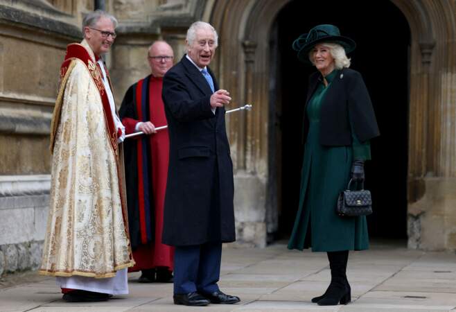 Le roi Charles III et la reine Camilla tout sourires