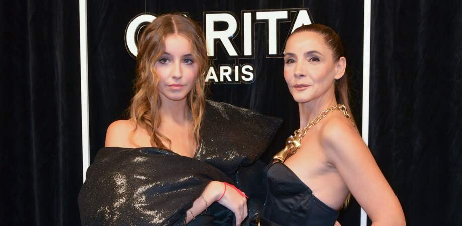 Clotilde Courau et Vittoria de Savoie à la Fashion de Paris 2022