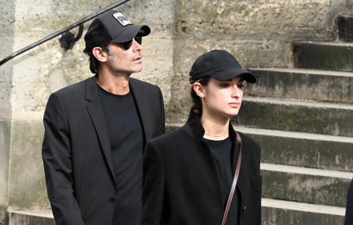 Anthony Delon et sa fille Liv aux obsèques de Jean-Yves Le Fur en l'église Saint-Roch à Paris le 6 avril 2024