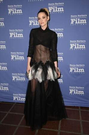 Kristen Stewart au photocall de la cérémonie de remise du prix "American Riviera Award" lors de la 37ème édition du Festival International du Film de Santa Barbara au Arlington Theatre
