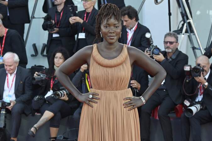 La réalisatrice de documentaires Alice Diop, césarisée en 2023 pour son premier film Saint Omer, a été annoncée comme porteuse de la flamme olympique