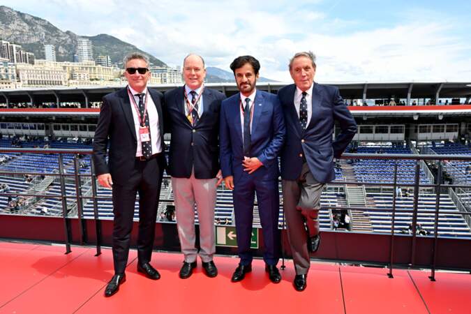 Alejandro Agag, fondateur et président de Formula E, le prince Albert II de Monaco, Mohammed Ben Sulayem, le président de la FIA, et Michel Béori, le président de l'Automobile Club de Monaco à l'occasion du E-Prix 2024, le 27 avril 2024.