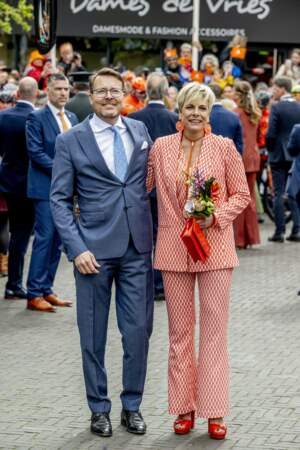 Le prince Constantijn et la princesss Laurentien, lors de la 11ᵉ Fête du Roi 2024 à Emmen, province de Drenthe, le 27 avril 2024