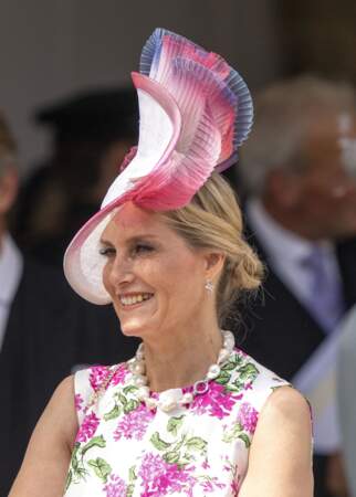 Sophie d'Édimbourg porte un chapeau de cérémonie coloré