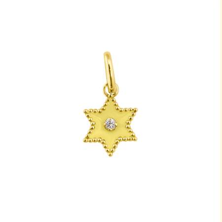 Gigi Clozeau – Pendentif étoile en or jaune et diamant – 280€